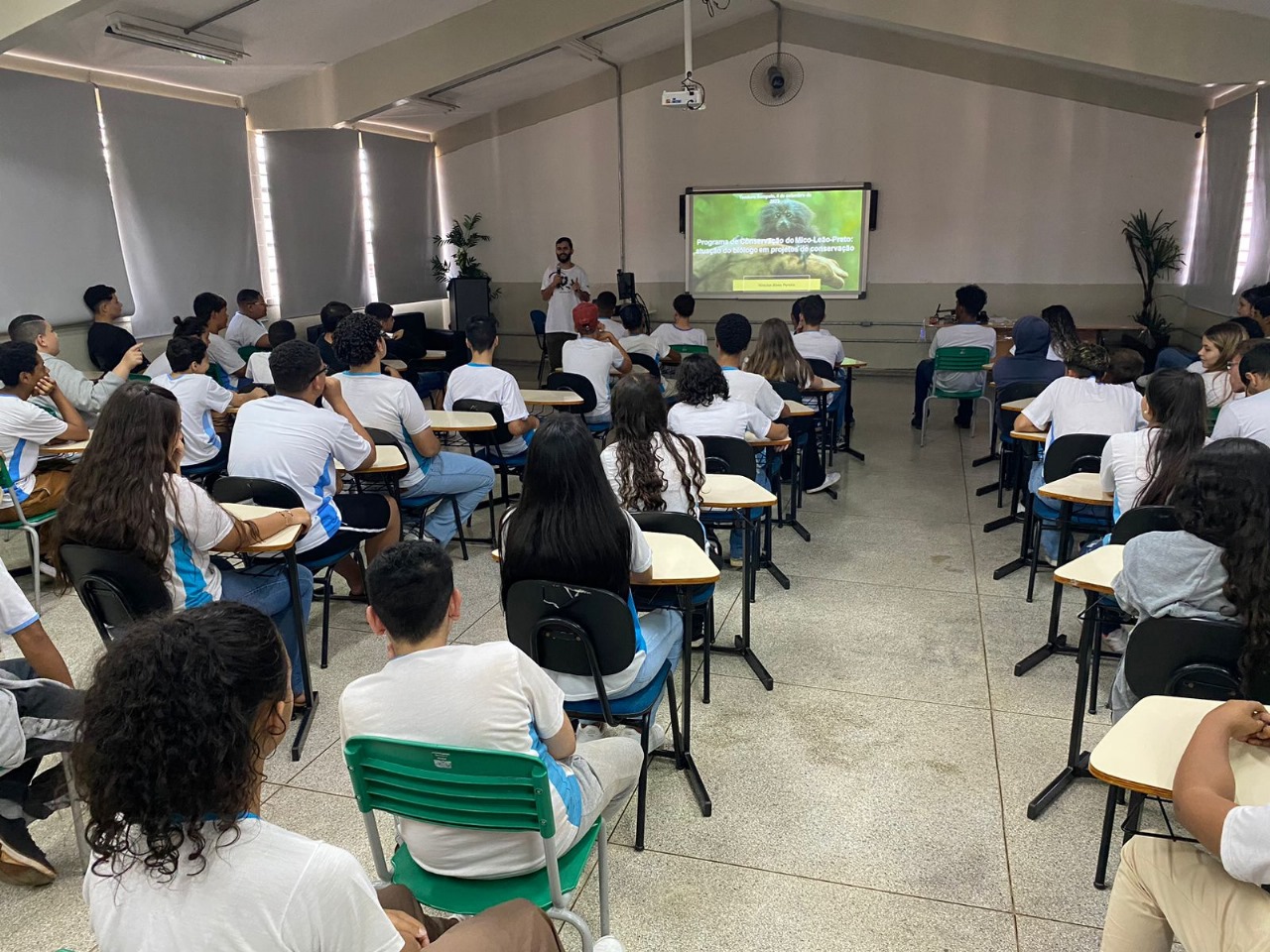 Jogo de perguntas e respostas para a aula de Biologia - Educador Brasil  Escola