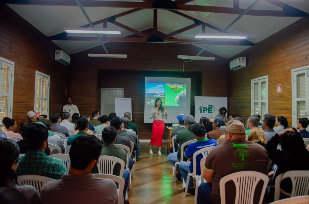 Aline Souza durante a 2ª Ecosulta