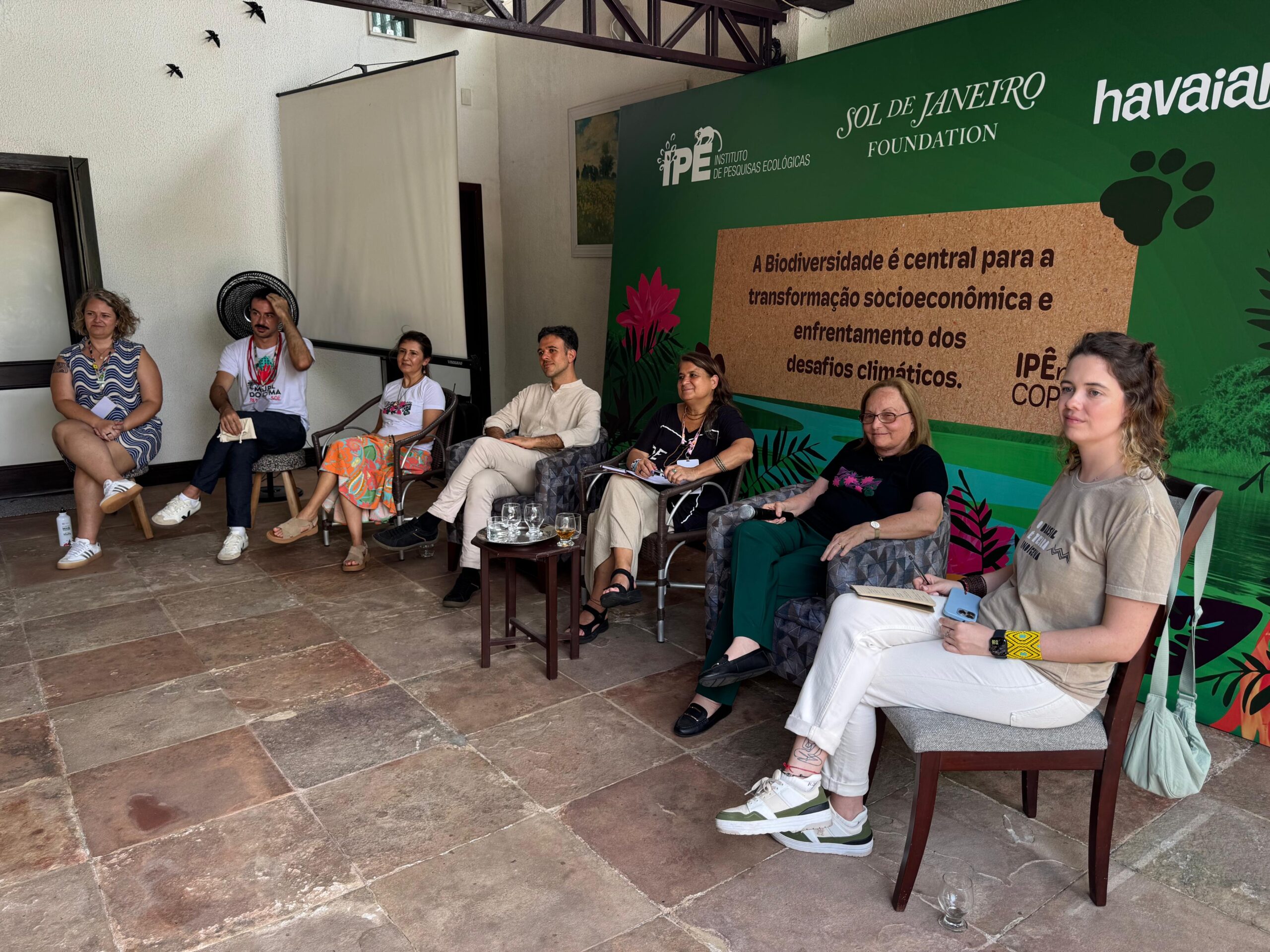 Mesa Educação como base da mudança e engajamento social para enfrentar os desafios climáticos