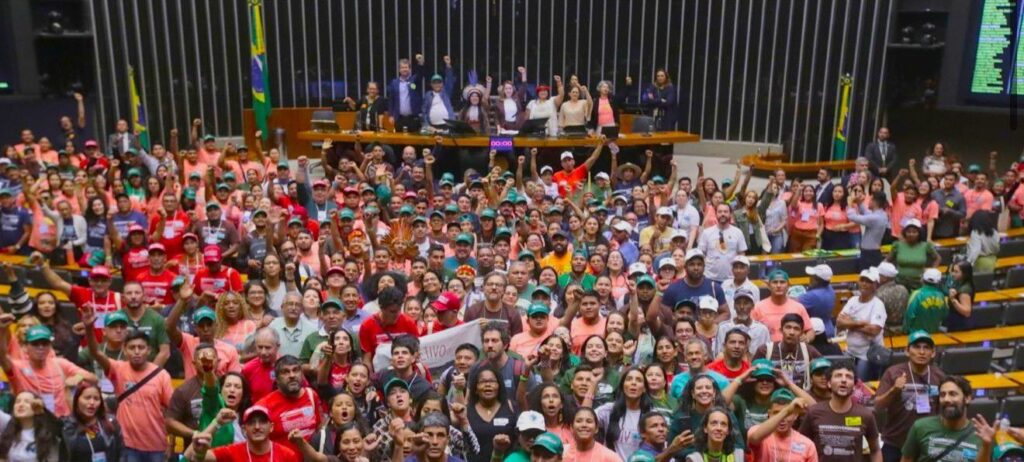 Semana da Sociobiodiversidade entrega de carta no Congresso. Acervo: CNS